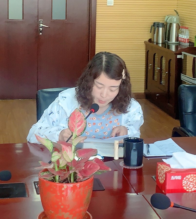 副校长张兴主持